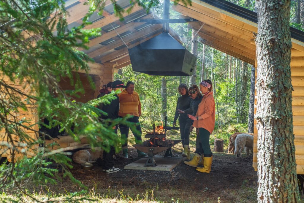 Metsäkylpyohjaaja koulutus Reisjärvellä